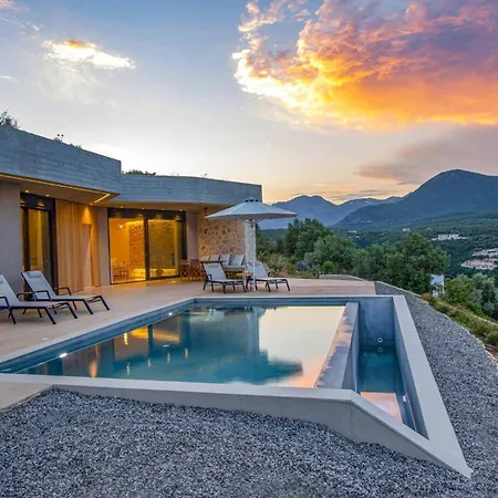 Villa Lavender Bloom By *