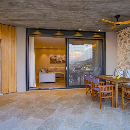 Lavender Bloom By Villa